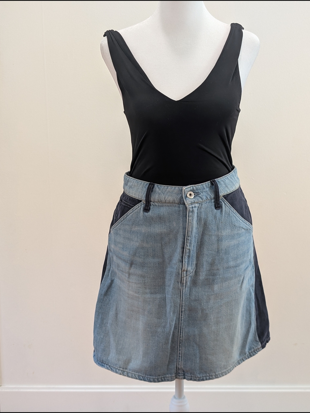G-Star Raw  FAEROES ZIP SKIRT. Light Aged Denim Slim Fit